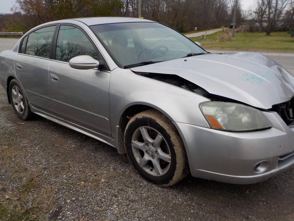 Nissan Altima 2005 Black Interior