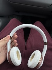 Beats by Dr. Dre Solo3 Wireless On the Ear Headphones - Rose Gold