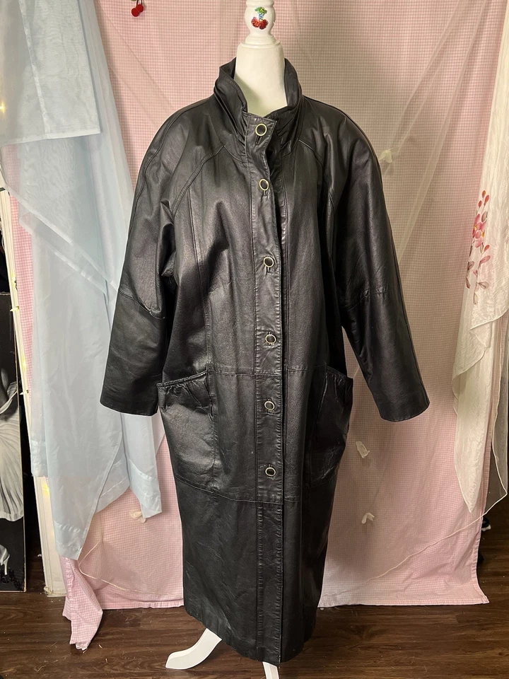gabardina larga vintage de cuero negro largo botón delantero años 80 90 talla m Foto 2 de 4