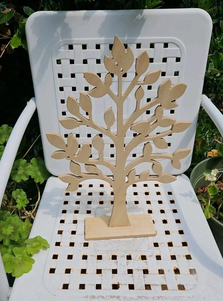 Árbol decorativo de madera Rayher sin terminar con pájaros 20 pulgadas x 12 in. X 1/4 pulg. Foto 3 de 4