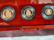 Royal Mint 2025 Gold proof Sovereign Set