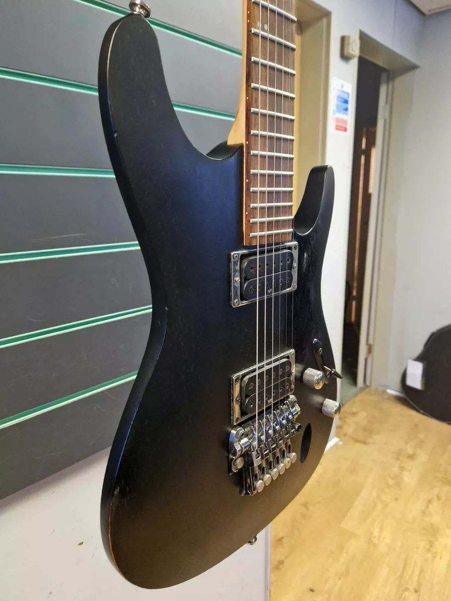 Ibanez S320 Cosmo Black 2008 Electric Guitar