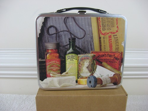 Vintage Powdered Borax Advertisemnet Wallpaper on Metal Lunch Box - Picture 2 of 8
