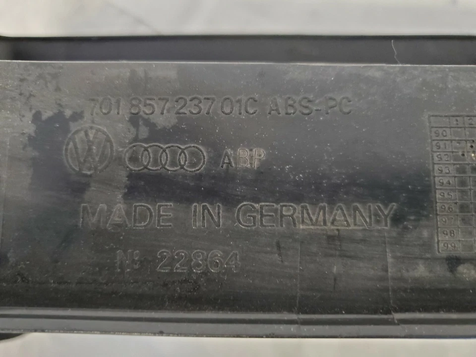 1992 1993 Volkswagen VW Eurovan Speedometer Trim Panel OEM 70185723701C - Image 3 of 3