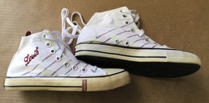 Vintage Levi’s Stitching Colorful Embroidery White Man Size 9.5 Shoe