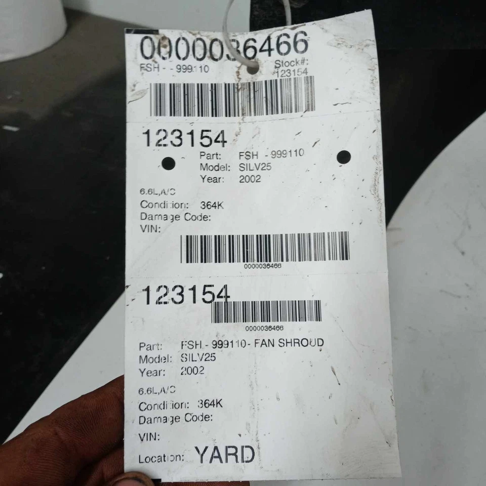 2001-2005 Chevy Silverado 2500 Fan Shroud 6.6l - Imagem 4 de 4