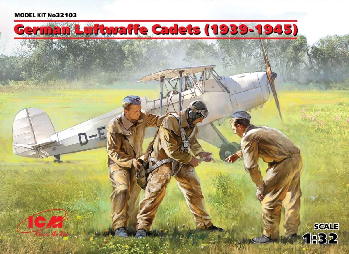 Icm 32103 - 1:32 German Luftwaffe Cadets(1939-1945)(3figure - New