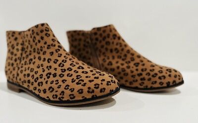 cat & Jack Girls Opal Leopard Print Zipper Booties