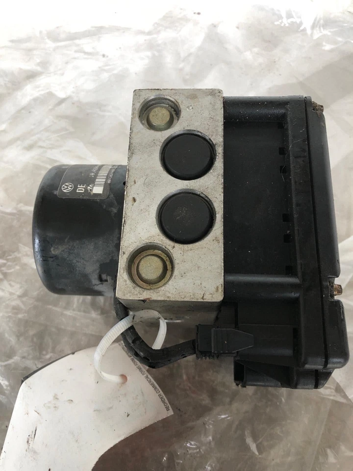 Антиблокировочный тормоз в сборе 2,0 л 4 цилиндра 1995-2002 VOLKSWAGEN CABRIO GLS - Изображение 4 из 4