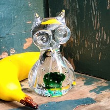 Vintage Murano Bullicante Owl Paperweight w Green Inclusion