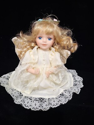 DOLK （ドルク） Praying Girl Kneel/Praying Angle Girl Blond Hair Blue Eyes Porcelain doll