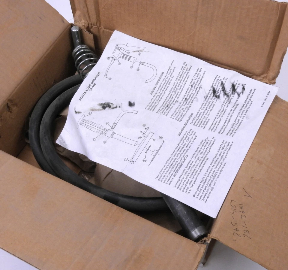 Kit de bomba de grasa lubricante Plews 55-460 Porta. 1 Gal Foto 2 de 4