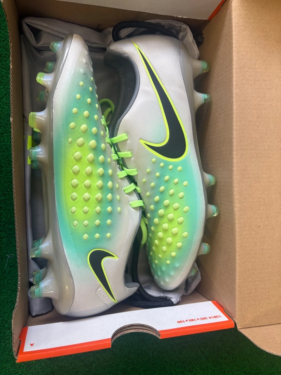 Preços baixos em Tênis de futebol Nike Magista Opus | eBay