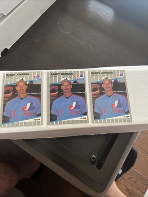 (3)1989 FLEER RANDY JOHNSON ROOKIE ERROR CARDS 381 3 Different Version I Believe