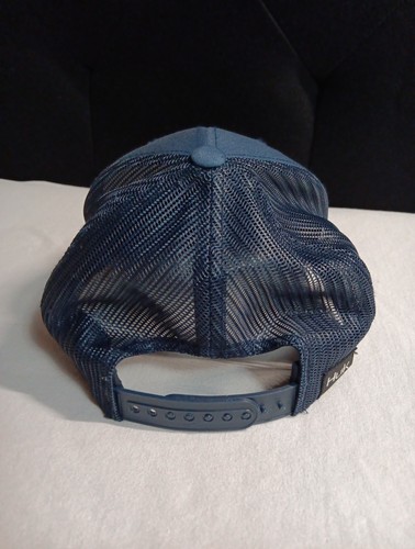 Huk Fishing Mens Mesh Trucker Hat Cap American Flag USA Navy Blue - Picture 3 of 6