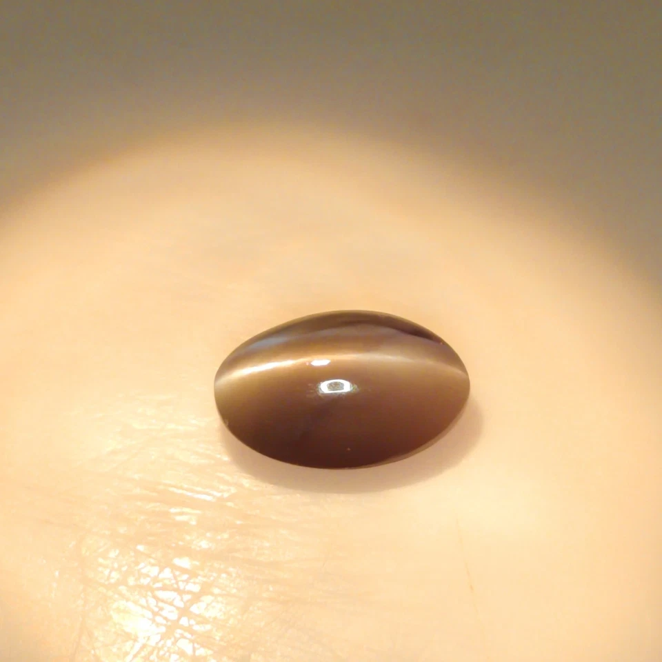 Piedra preciosa crisoberilo color verde ojo de gato alejandrita natural rara de 1 quilate A-283 Foto 3 de 4