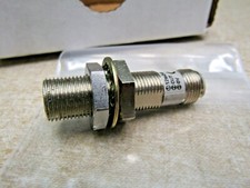 Omron E2E-X2F2-M1 08904  12-24VDC Proximity Sensor Switch 