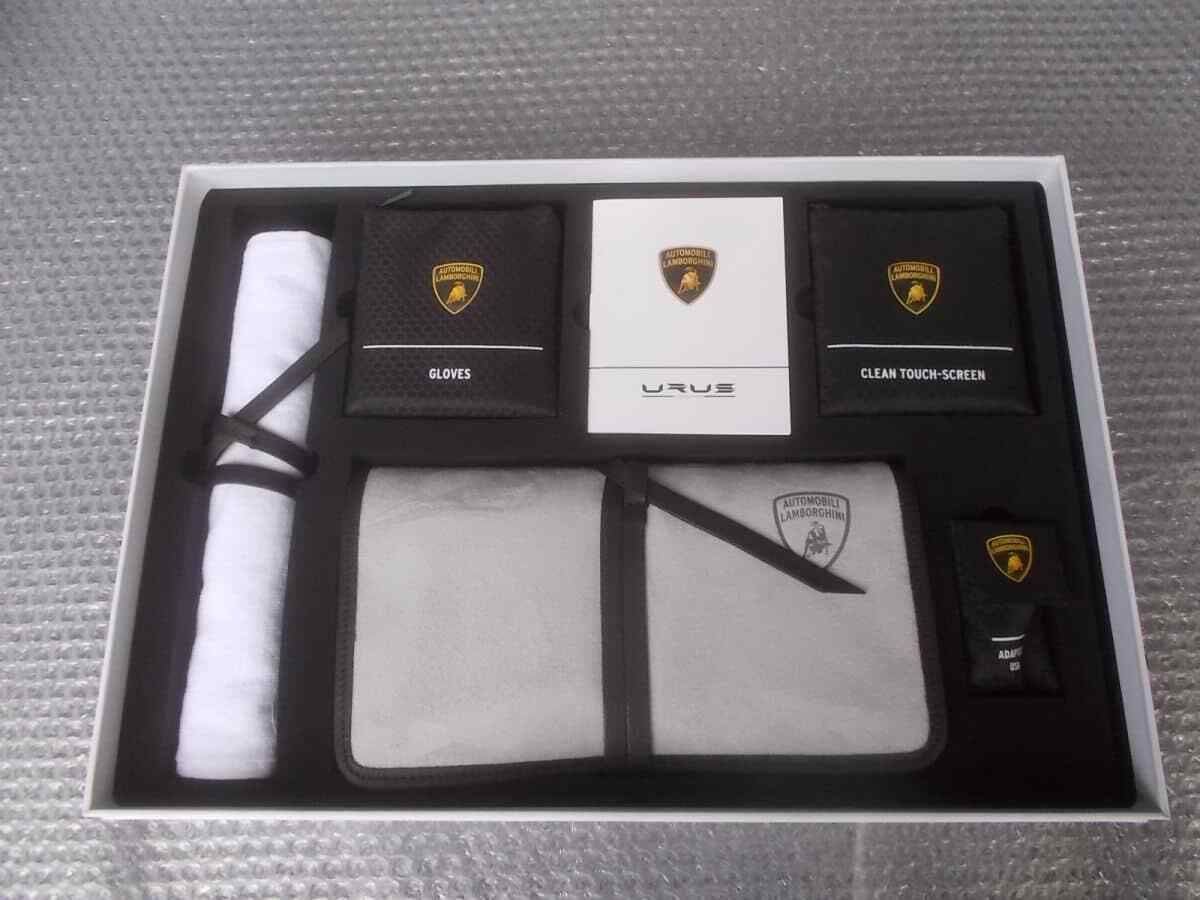 Lamborghini Urus Genuine Welcome Kit Cleaner Set with Fragrance