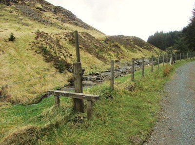 Foto A2 A Stile neben Afton Water Castle William c2013