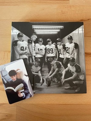 EXO - LOVE ME RIGHT Album mit Lay Photocard