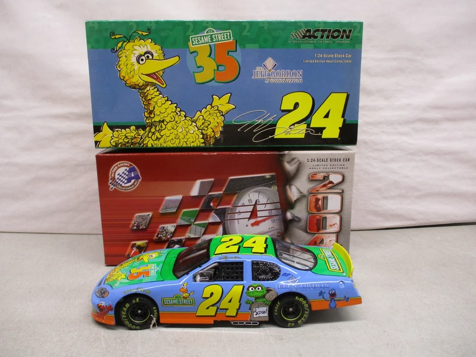 Fundación Action Jeff Gordon #24 2004/Plaza Sésamo 1/24 Foto 2 de 3