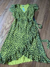 NWT ~ New York And Company ~ Sweet Pea Wrap Dress ~ XS
