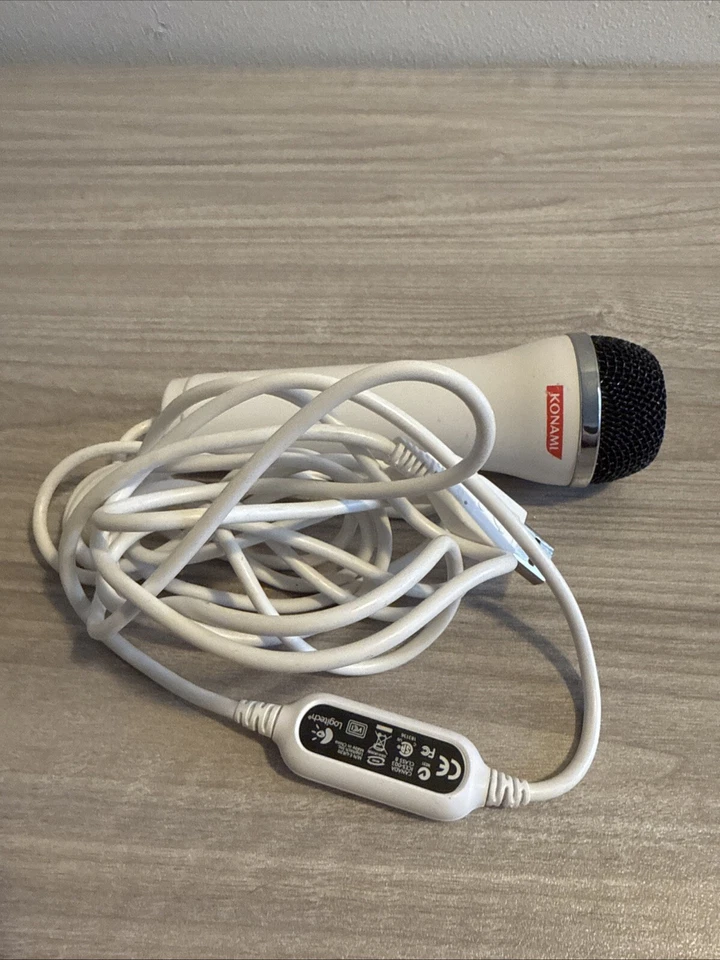 Konami Logitech Micrófono con Cable Modelo Nº E-UR20 para Wii, Xbox 360, PS3 y PS2 Foto 4 de 4