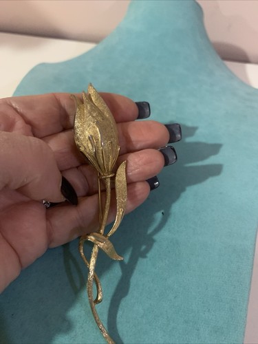 VINTAGE 1960's SIGNED "CORO" LARGE FLOWER BRUSHED GOLD TONE BROOCH PIN APPROX 5" - Bild 13 von 14