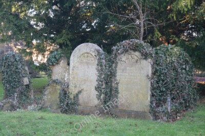 Foto 6x4 Grabsteine an der Eibe Didcot Grabsteine werden um 2010 bedeckt