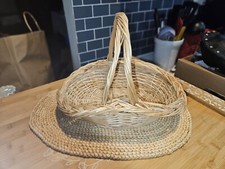 FANTASTIC WOVEN SMALL BASKET EASTER OR OTHER