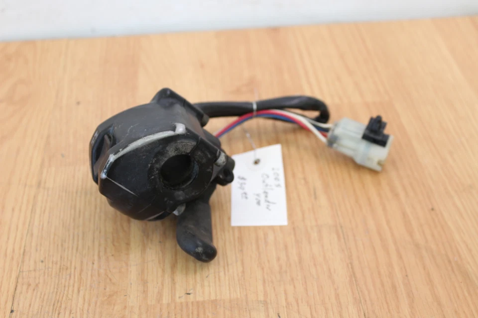 2005 CAN-AM OUTLANDER 400 4X4  Right Throttle - Image 2 of 4