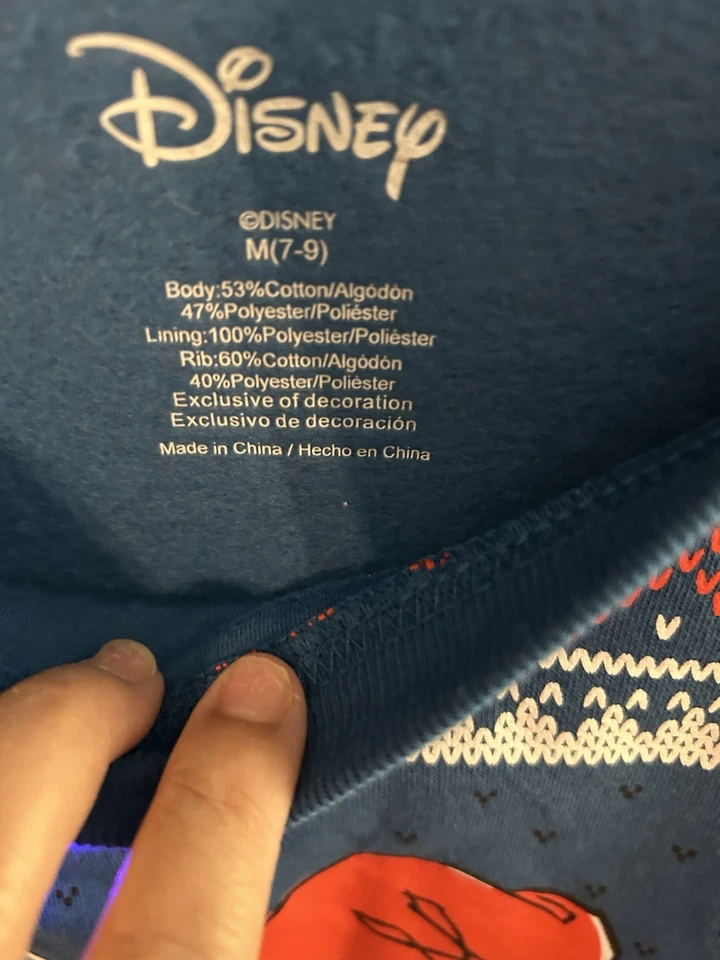 Suéter Disney Stitch Azul Feliz Navidad Iluminado Navidad M- FUNCIONA Foto 3 de 4