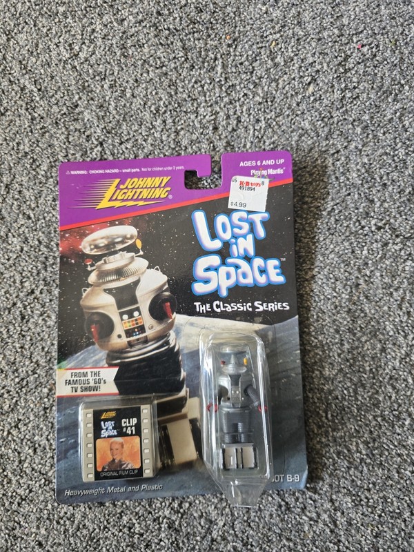 Playing Mantis Lost in Space The Classic Series Robot B-9 Figure Science Fiction