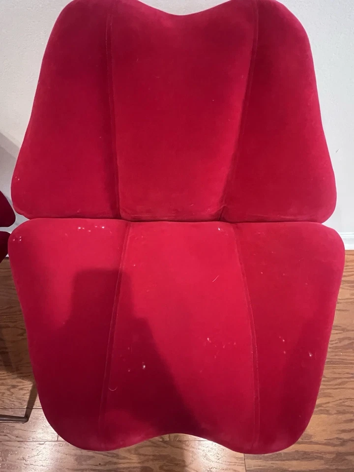 Sillón moderno One Mid Century terciopelo labio rojo vintage retro patas de metal Foto 4 de 4