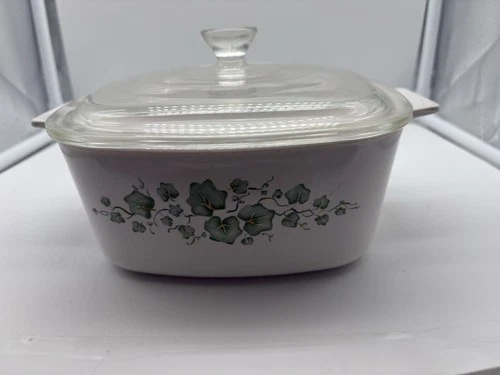 Vintage CORNING WARE 1.5 LITRE CALLAWAY IVY with PYREX Lid