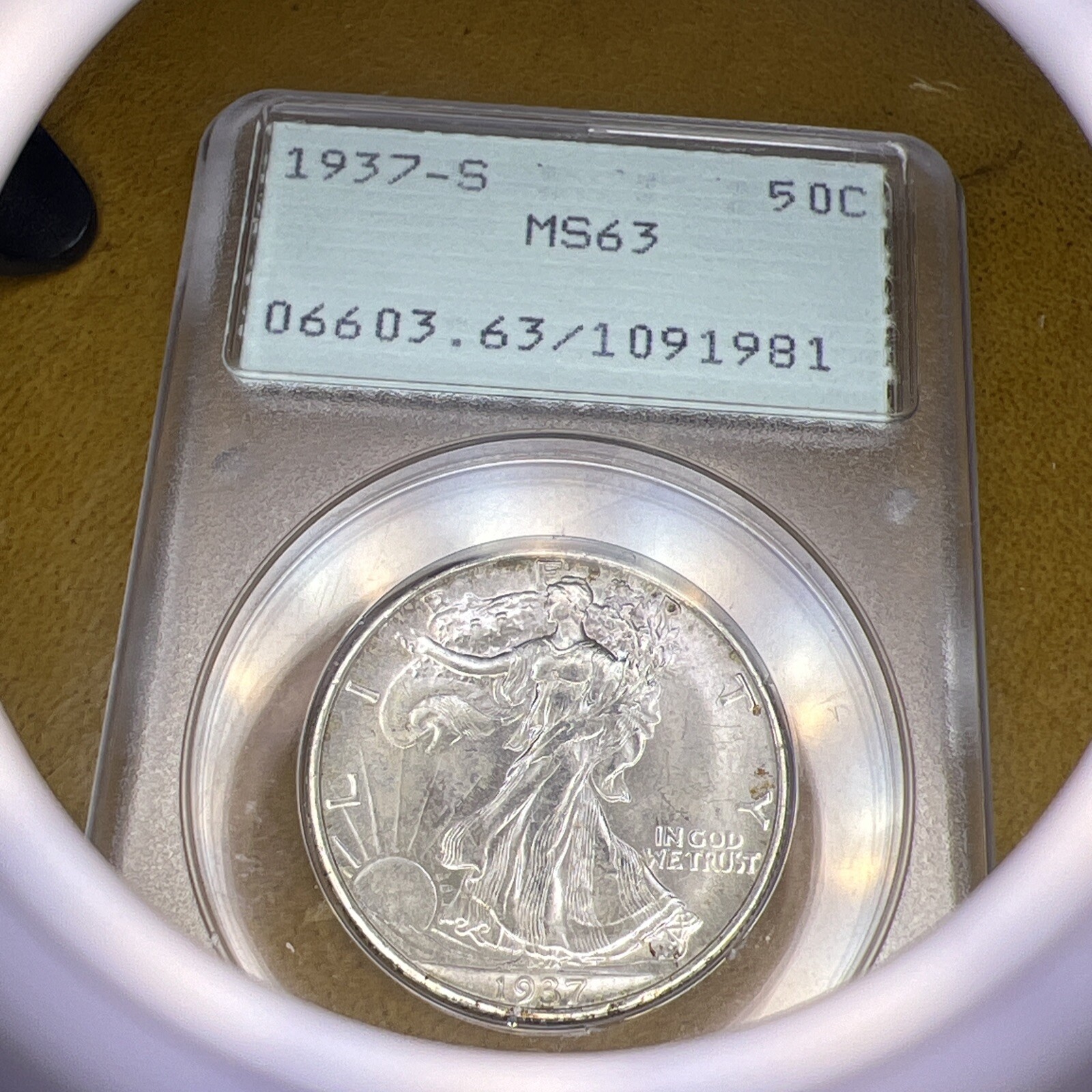 Picture 1 of 5