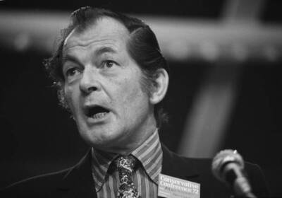 Maurice Macmillan addresses Conservative Party Conference OLD PHOTO