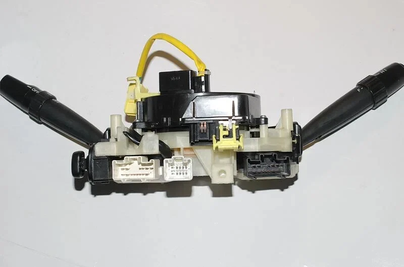 TOYOTA Lexus GS300-*подлинный*-/переключатель сигнала поворота б/у-не принимать возврат - Изображение 3 из 3