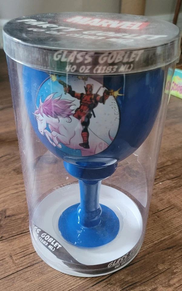 Cáliz de fiesta Marvel Deadpool 40 oz (unicornio) Foto 3 de 3