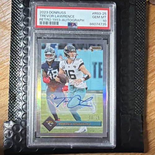 Panini 2023 Donruss Retro 1993 Autograph Trevor Lawrence #R93-06 /25 PSA 10