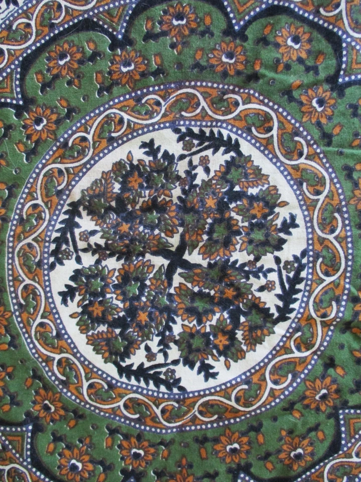 Large Meditation Floor Pillow Cover 47" Round Cotton Green Floral Ladies & Deer - Image 4 of 4