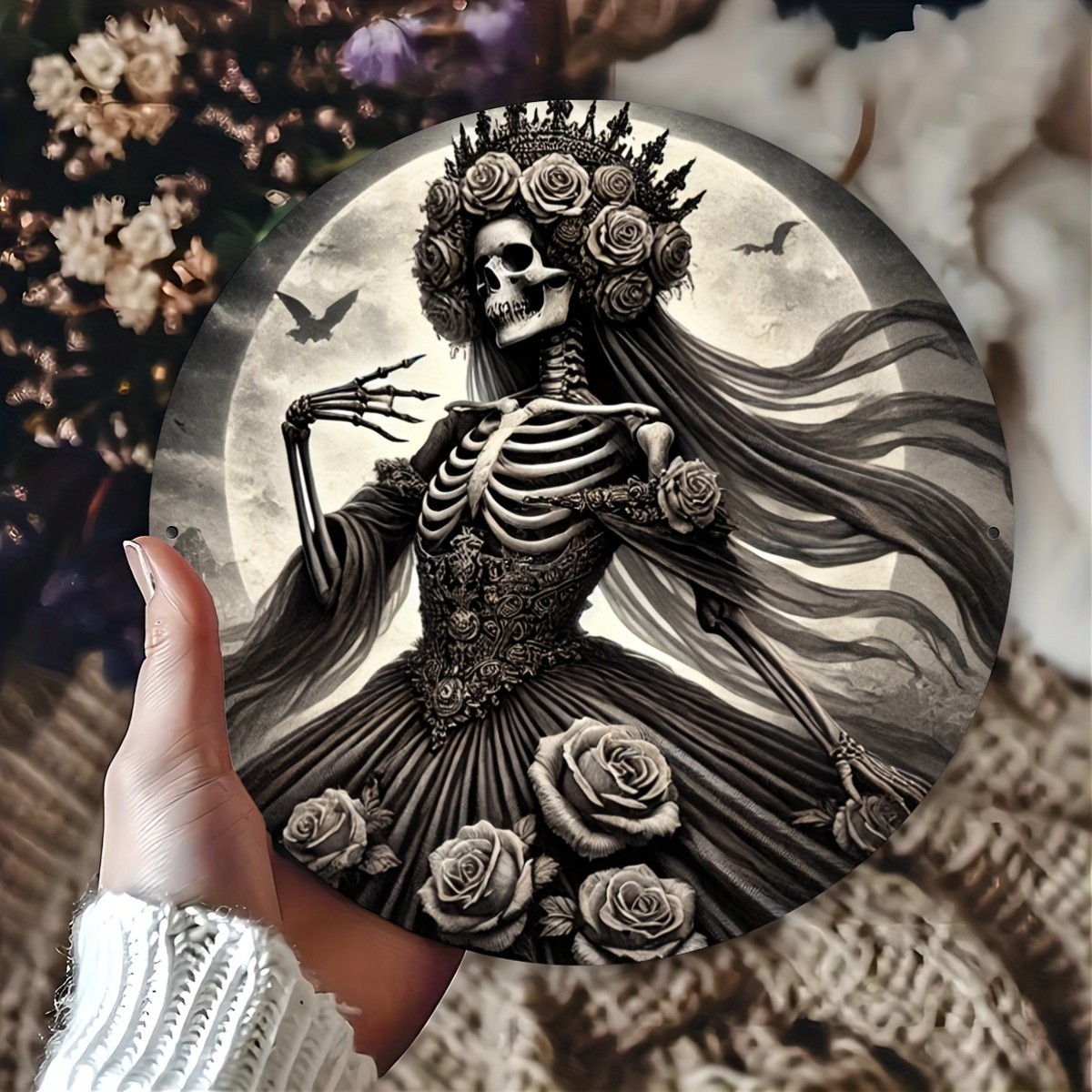 Gothic skull queen round sign, Halloween