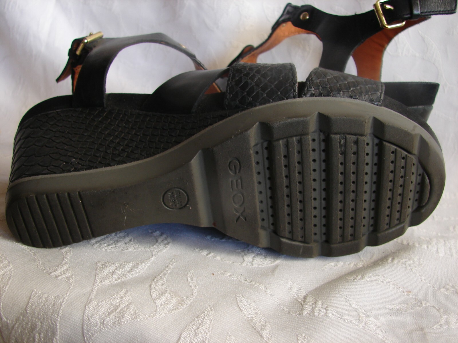 Geox Respira Wedge Heel Sandals, Black Women's sz 39 … Gem