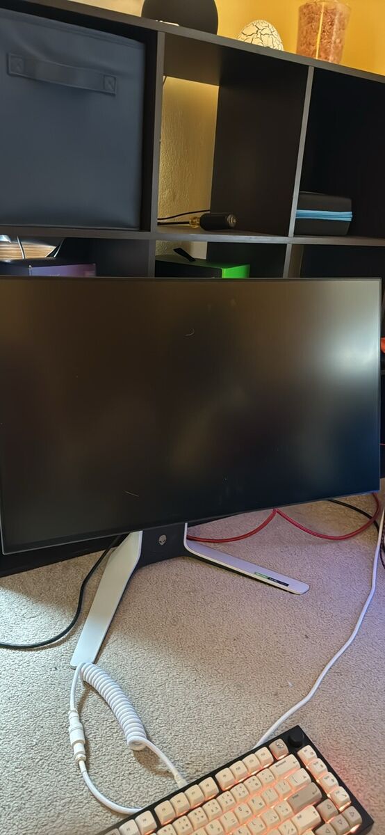 Alienware AW2721D 27 Alienware AW2721D 27