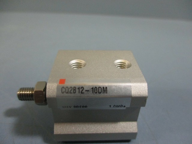 Cylindre Pneumatique SMC CQ2B12-10DM Neuf - Pour Automatisme Industriel, Expédition Rapide, Pièce D'origine