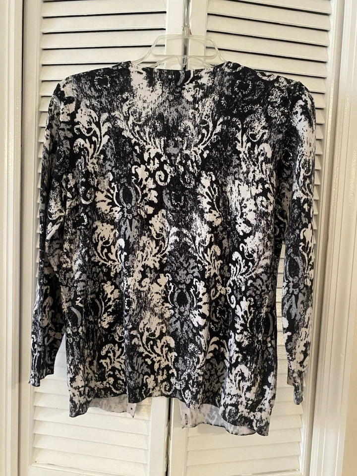 Cárdigan de seda Joseph A Qu'est-ce Que C'est suéter abotonado para mujer talla L carrera Foto 2 de 4