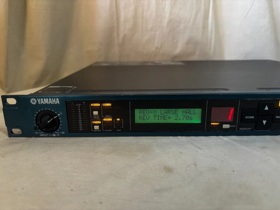 Yamaha SPX2000 24-Bit/96kHz Digital Multi-Effect Processor with REV-X Reverb - Image 3 of 4
