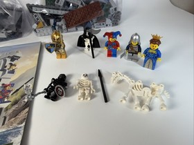 LEGO Castle 7079 Drawbridge Defense Complete Gold Knight cas415 Fantasy Era 2009