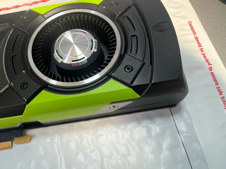 NVIDIA Quadro P6000 24GB GDDR5X Graphics card - Image 4 of 4