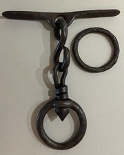Anello Da Legatura In Ferro Battuto Forgiato A Mano Usato in Stalle